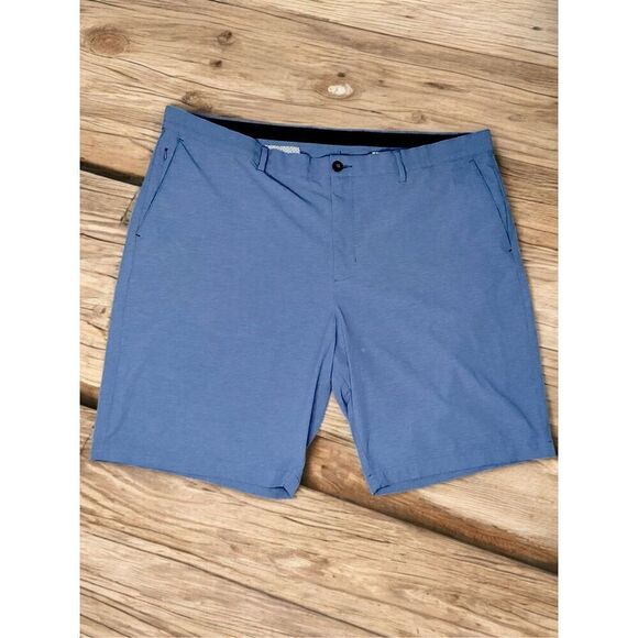 $110 Tommy Bahama Golf Shorts On Par Men's  44 Blue Stretch‎ Logo Grip waist 10” - Picture 2 of 11